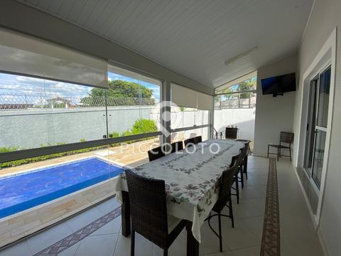 Sobrado à venda em Campinas, Loteamento Alphaville Campinas, com 4 suítes, com 382 m²