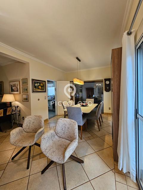 Sobrado à venda em Campinas, Parque Rural Fazenda Santa Cândida, com 3 quartos, com 127.42 m²