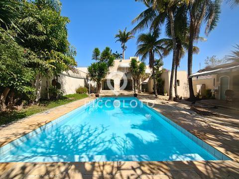 Sobrado à venda em Campinas, Parque São Quirino, com 5 quartos, com 443 m²