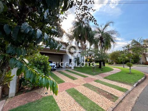 Sobrado à venda em Campinas, Jardim Conceição, com 4 quartos, com 421.19 m², Vila Verde - Galleria