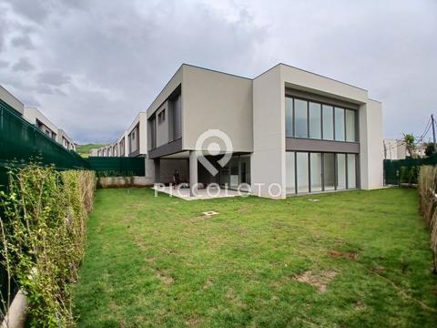 Sobrado à venda em Campinas, Jardim Madalena, com 3 suítes, com 493.79 m²