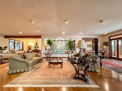 Sobrado à venda em Campinas, Parque Taquaral, com 4 suítes, com 968 m²